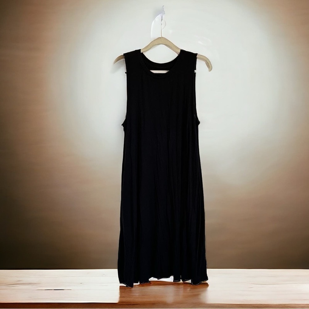 Classic LBD swing dress with pockets super flattering flowy black sleeveless XL